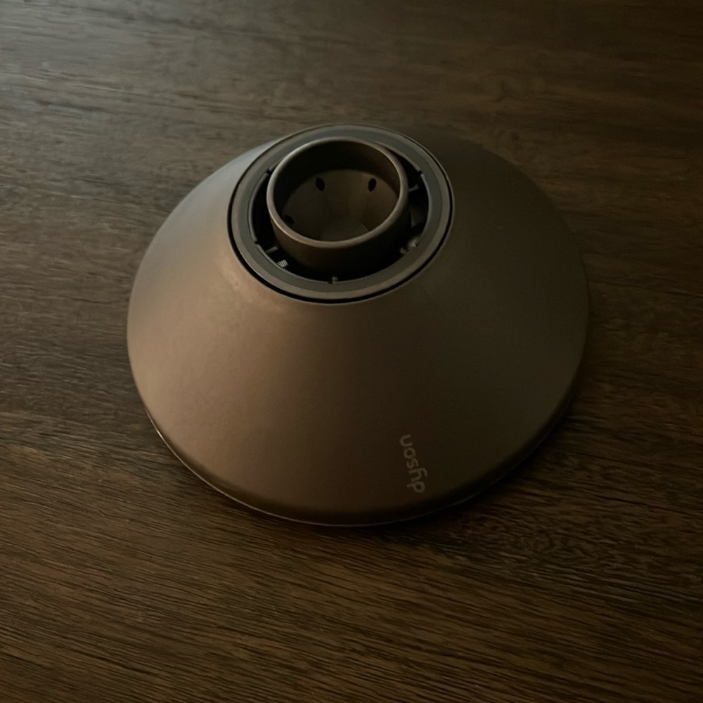 Dyson attachment